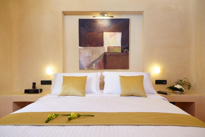 North Santorini A Luxury Spa Hotel Pýrgos Exteriör bild