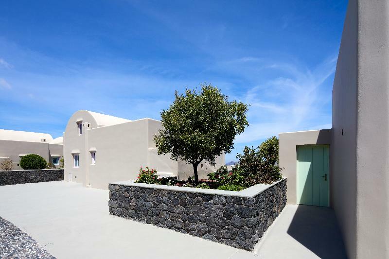 North Santorini A Luxury Spa Hotel Pýrgos Exteriör bild
